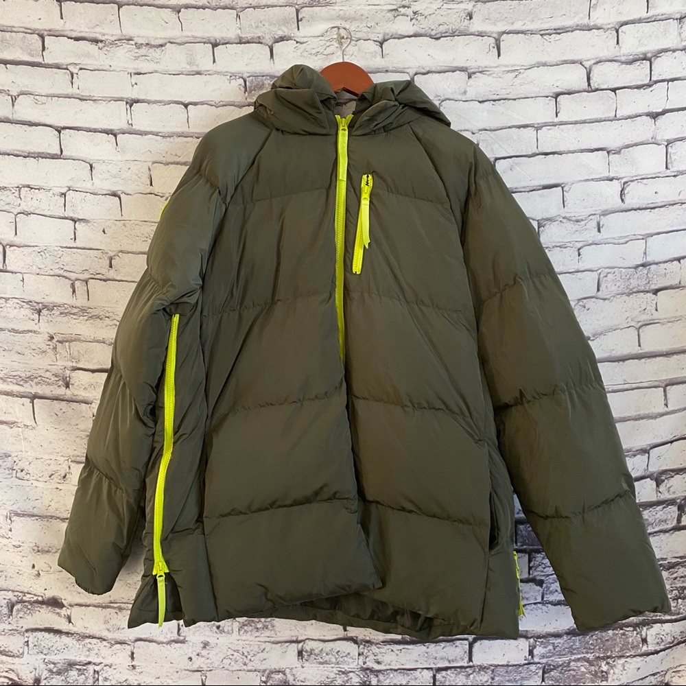 Fabletics Voyager Puffer Jacket Size XL Military Green